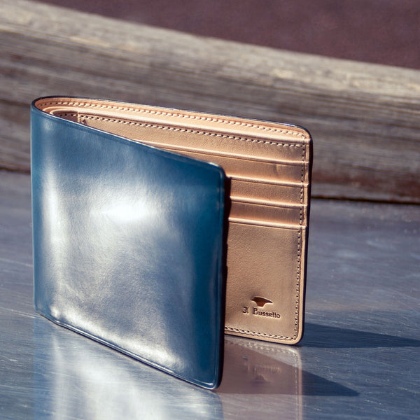 Men's dollar sized classic leather bi-fold wallet | Il Bussetto — Calame  Palma
